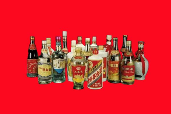 宁城县回收十八老酒.jpg